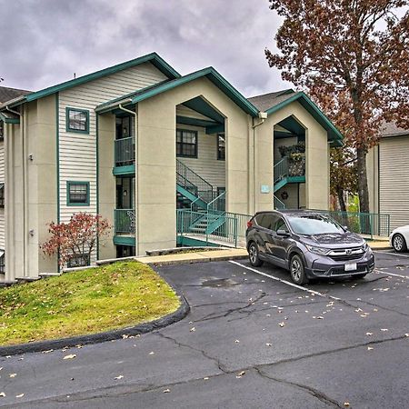 Condo Amidst Branson Action With Pool Access And Golf! Exterior foto